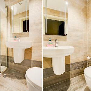 Deluxe  Private Bathroom Double Room