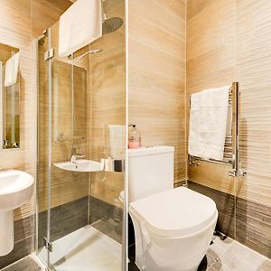 Private Bathroom Triple Room